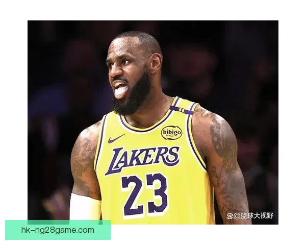 41岁詹皇历史双冠再创奇迹 16+8+5拼伤